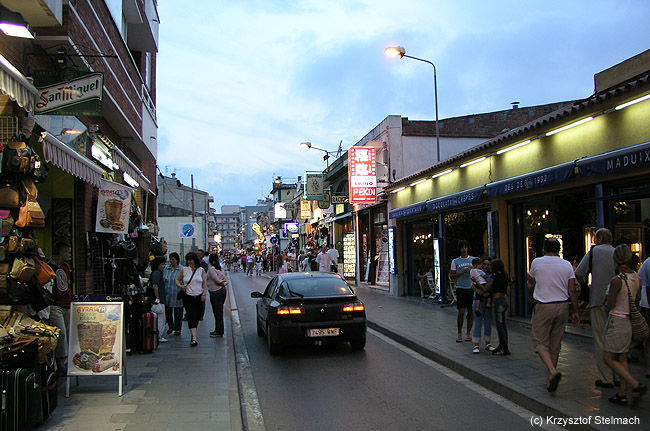 Życie się zaczyna po zmroku...